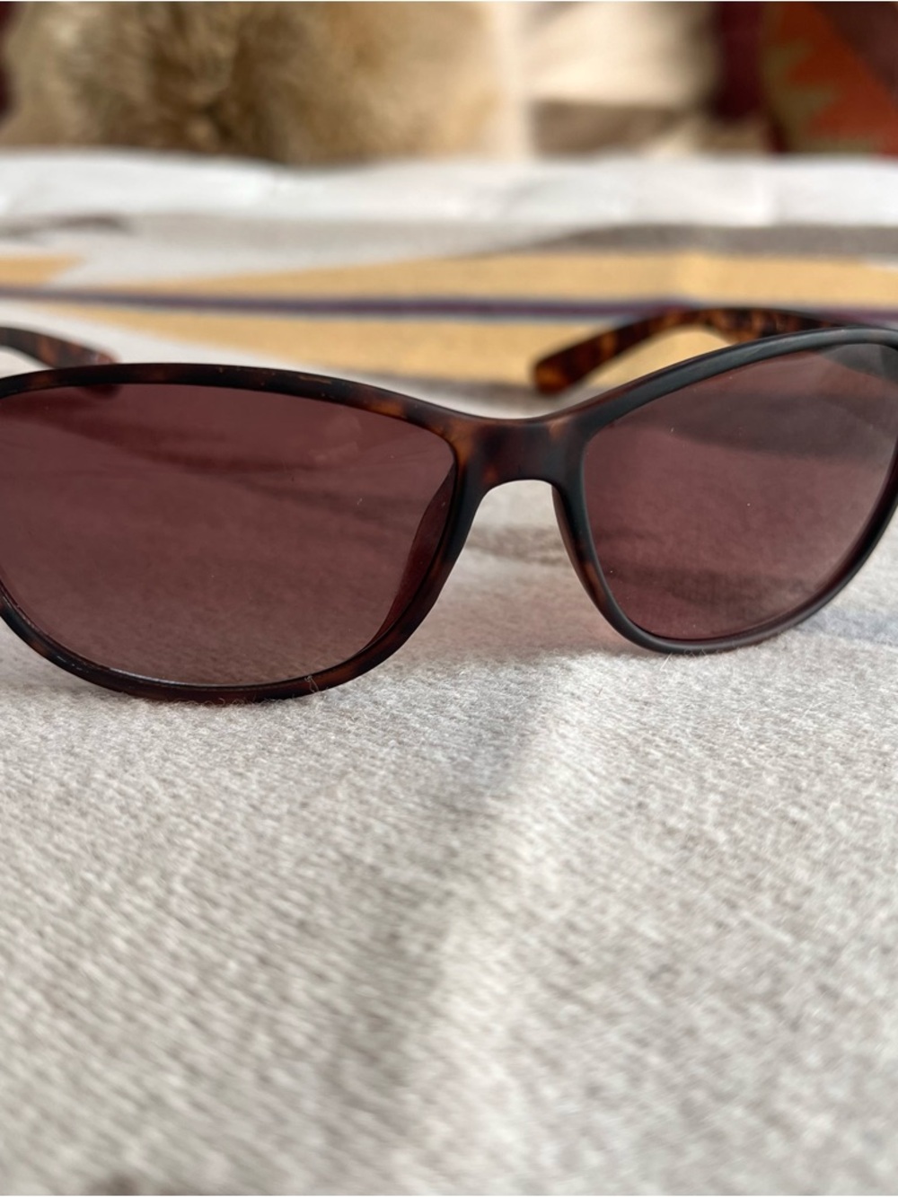 Women's Tortoiseshell Cat-Eye Sunglasses with Brown Lenses